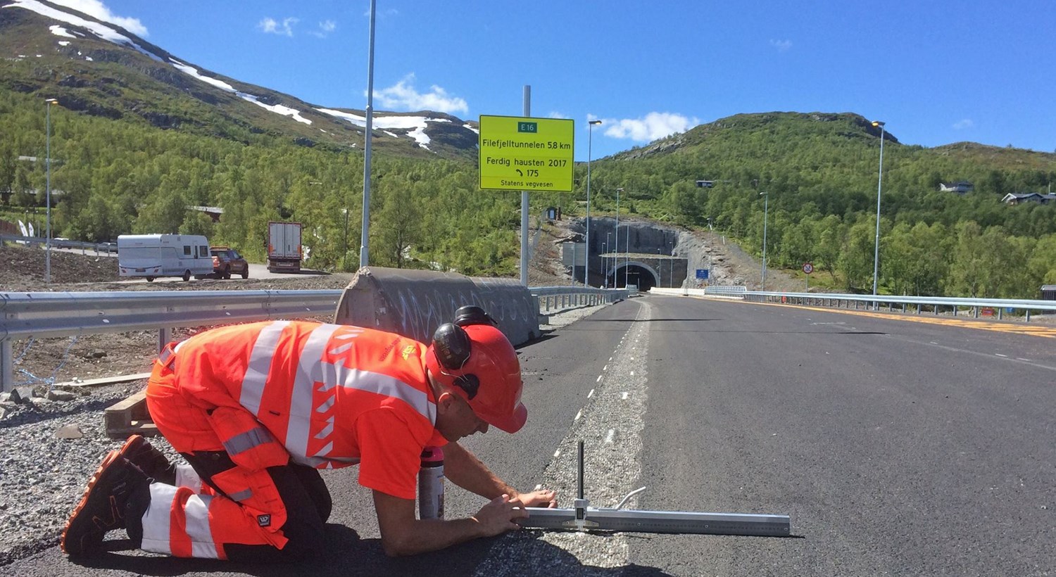 Arbeidet med tunellen på Filefjell vert ferdigstilt denne sumaren. 29. september er det klart for opning. Foto: Statens Vegvesen.